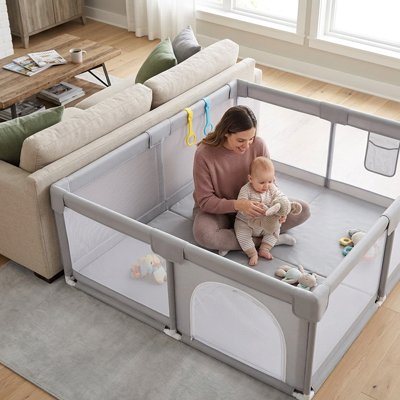 Vous pouvez transporter le parc de bébé partout et facilement, pour jouer avec bébé en toute sécurité